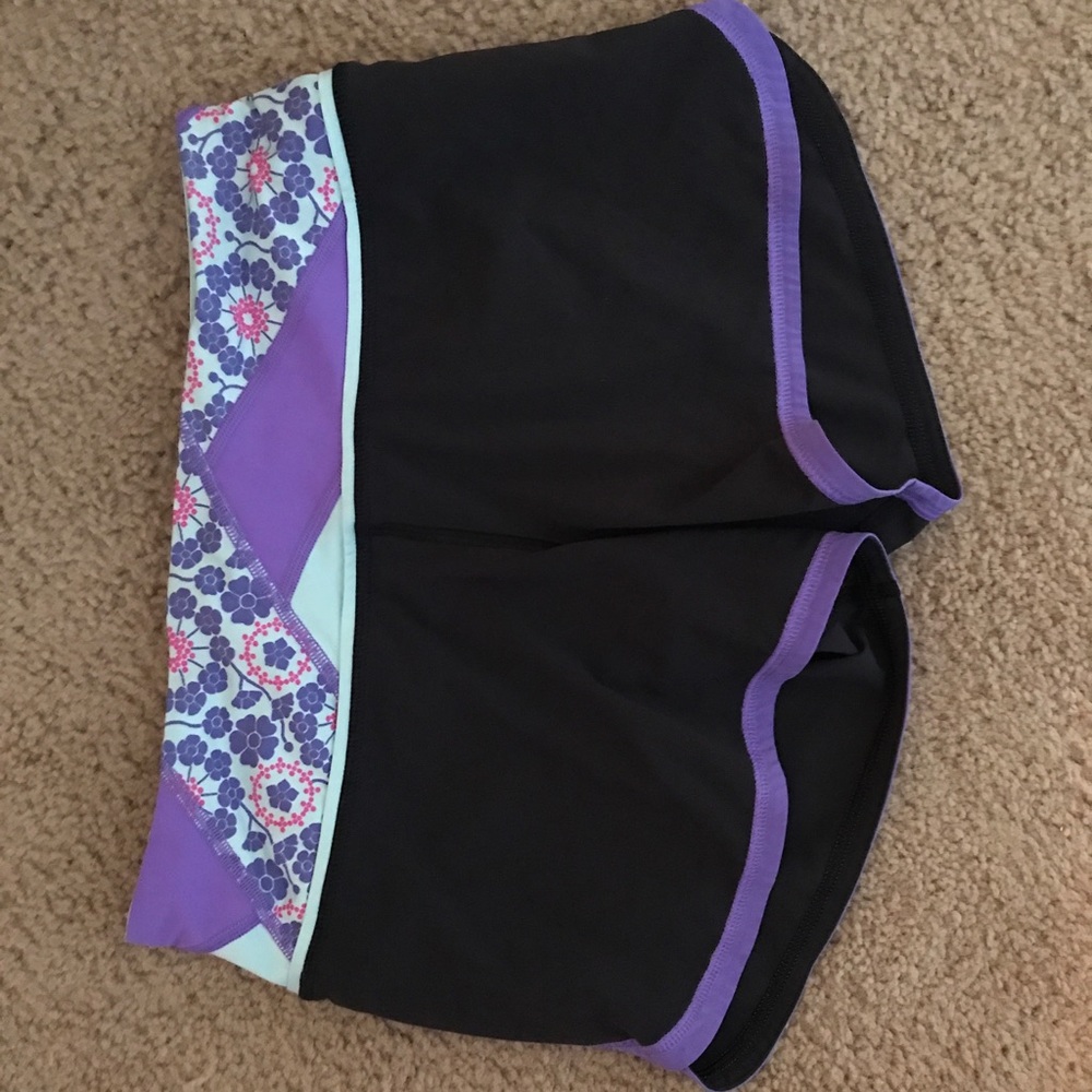 Lululemon Groovy Run Shorts